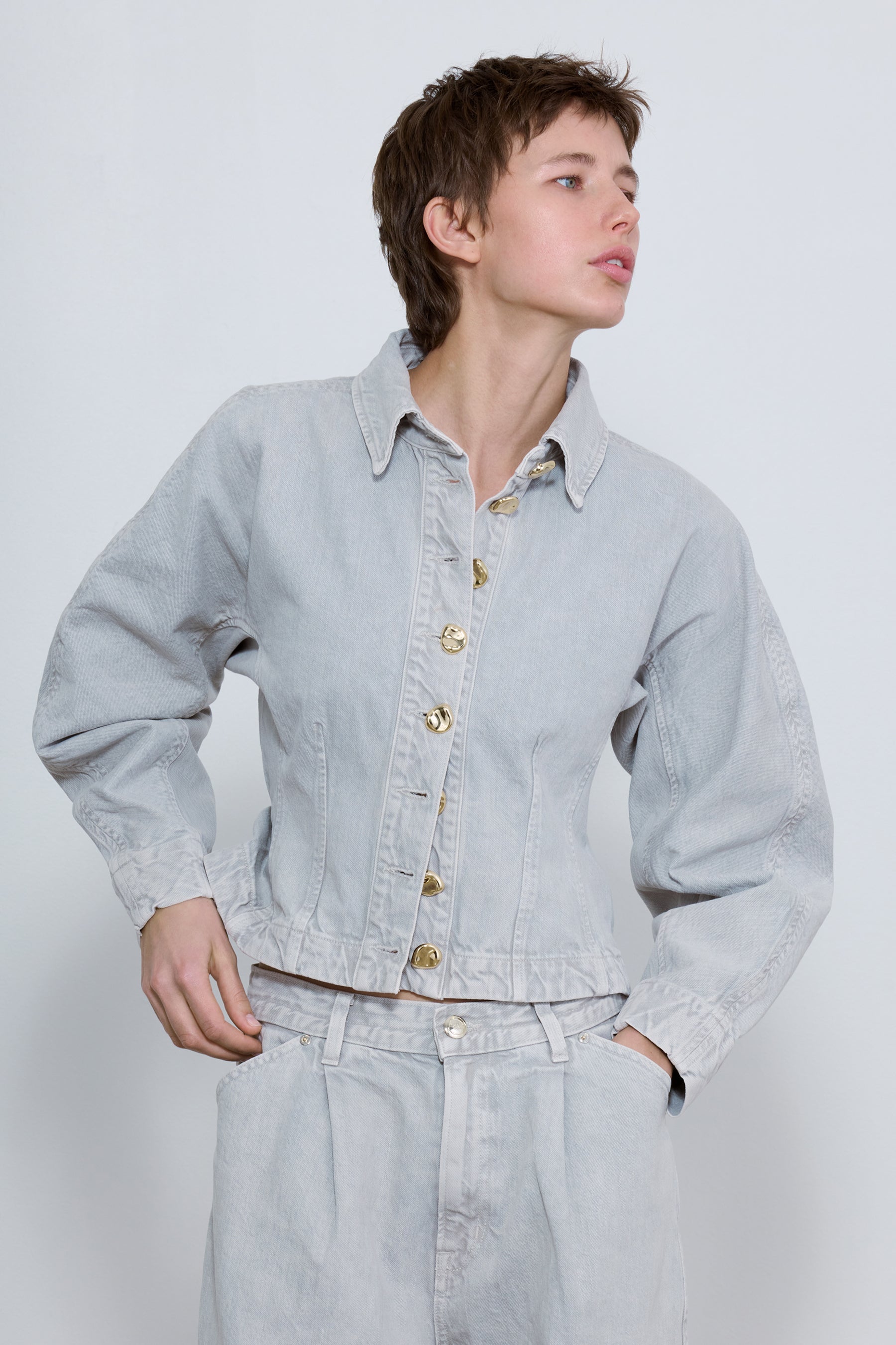 The Fionn Jacket in Pale Grey Denim