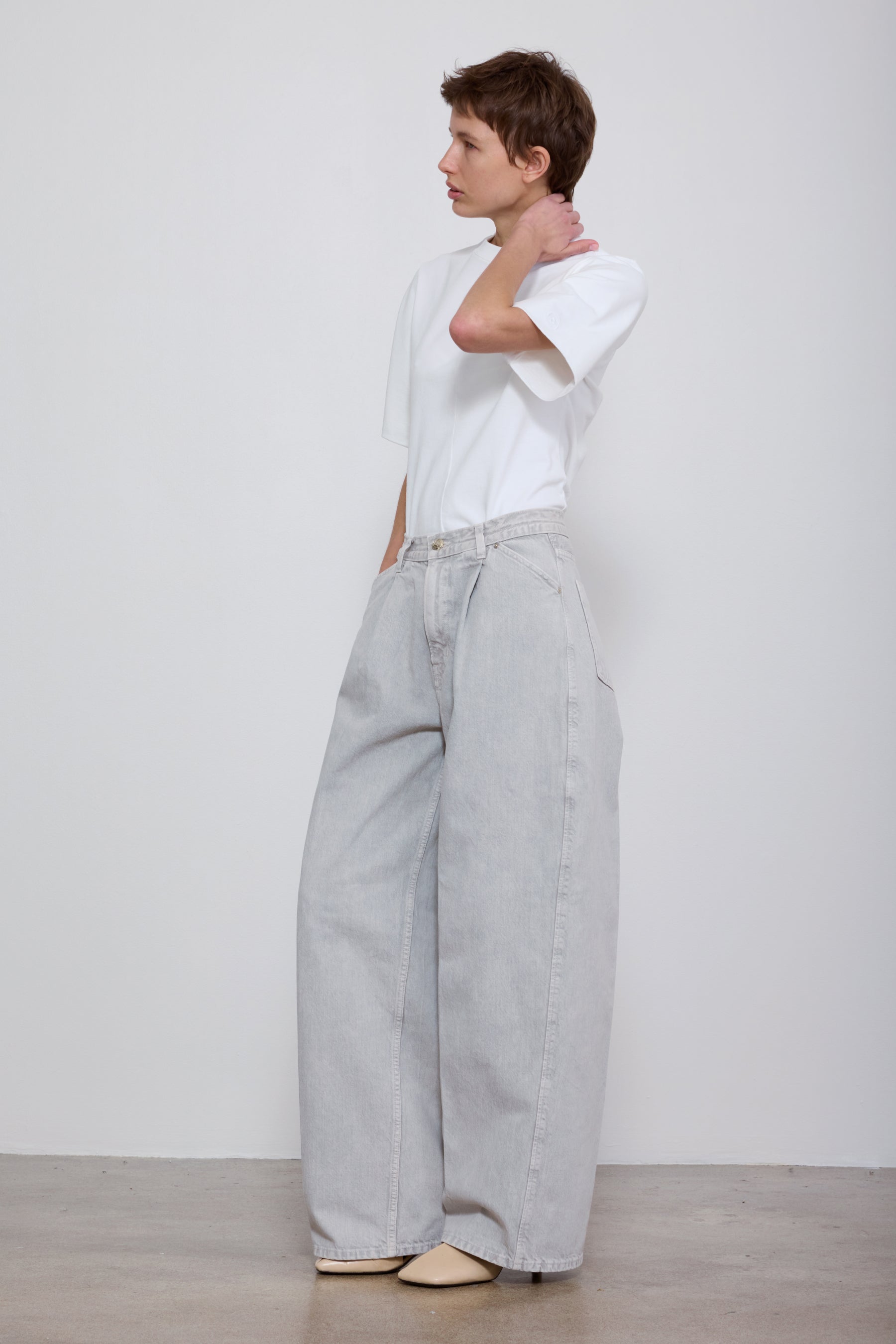 The Archer Wide Leg Jean in Pale Grey Denim