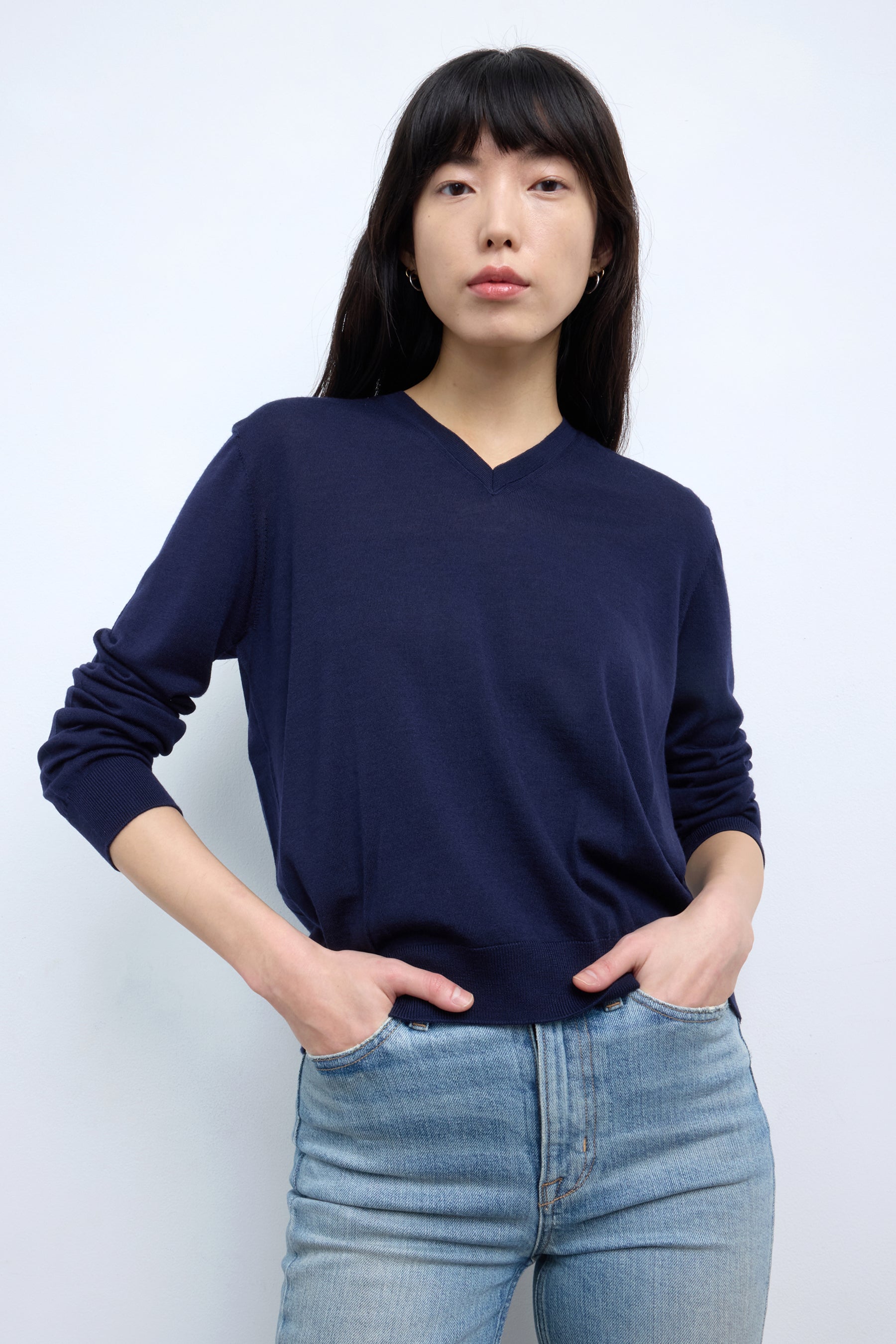 The Oscar V-Neck Sweater in Navy Italian Wool
