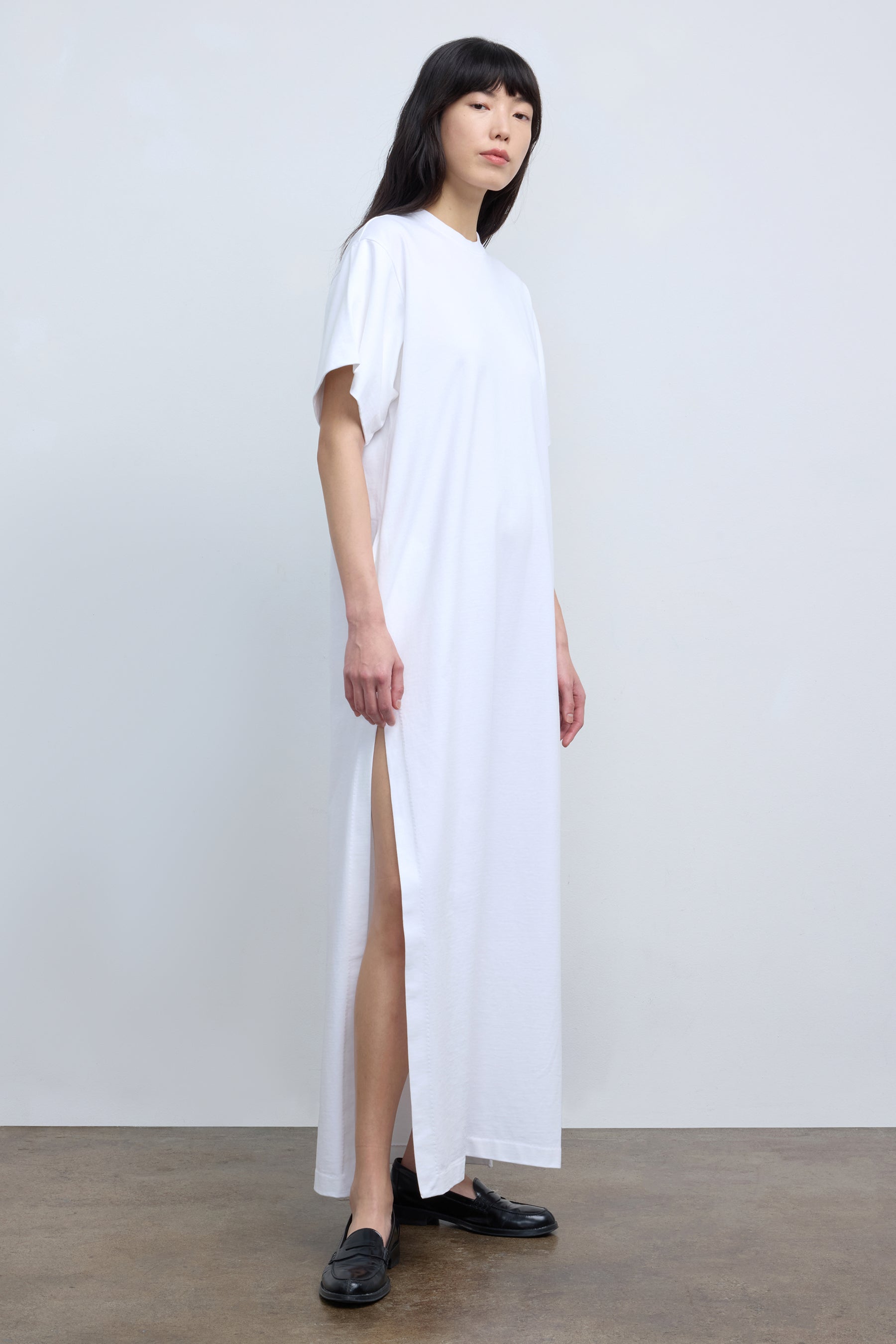 The Braun T-Shirt Dress in White Organic Cotton